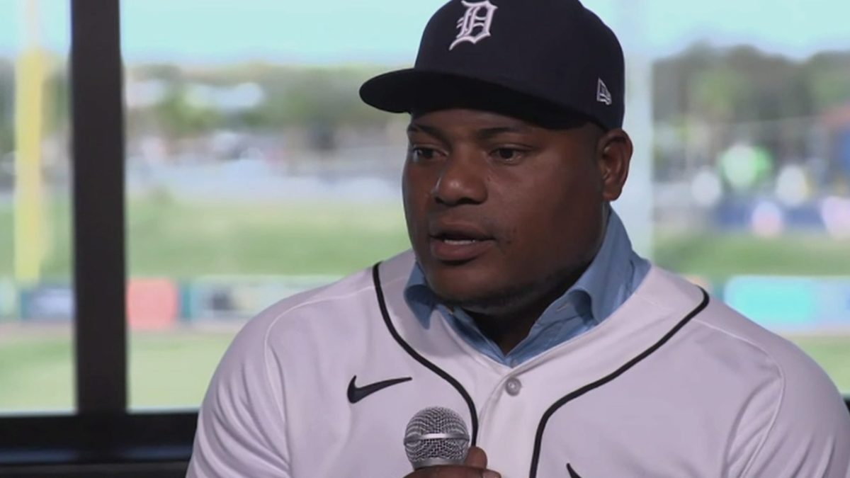 Framber Valdez suspendido seis juegos por golpear a Trevor Story